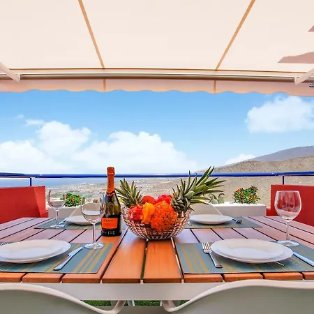 Apartamento Wonderful View, Huge Terrace Solarium, Private Parking