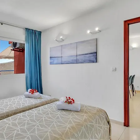 شقة Wonderful View, Huge Terrace Solarium, Private Parking أذيخي