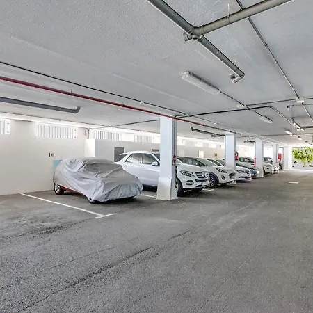 شقة Wonderful View, Huge Terrace Solarium, Private Parking *